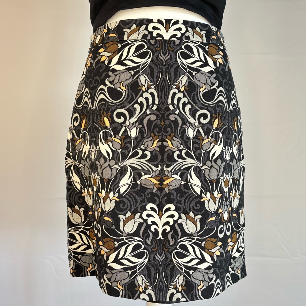 Chic Hallhuber Jacquard Floral Skirt Women’s EU 38 / US 8 – Black Gold Grey